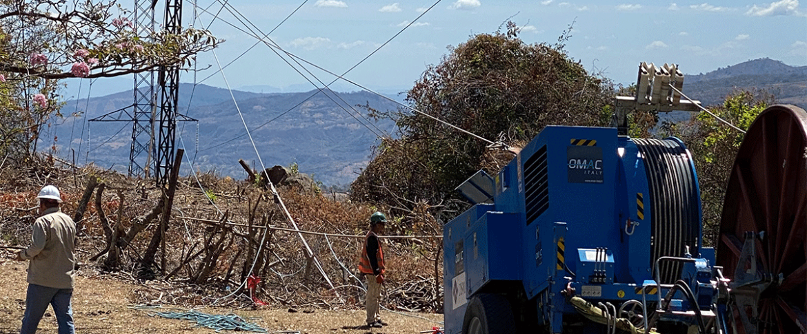 Montaje-de-Estructuras-y-Tendido-Eléctrico-